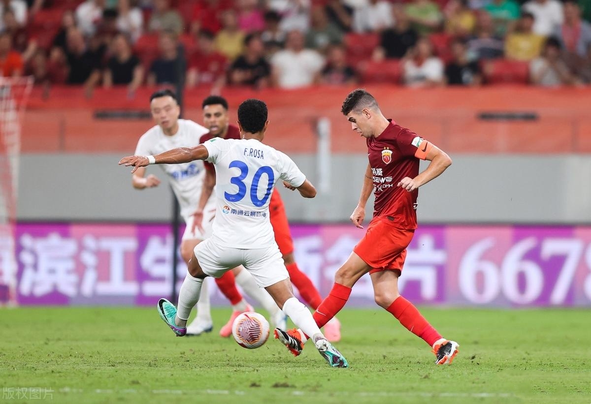 包含国际比赛日体能课后,上海海港止住颓势备战法国杯,媒体盛赞,阵容厚度经受考验的词条 包含国际比赛日体能课后,上海海港止住颓势备战法国杯,媒体盛赞,阵容厚度经受考验的词条